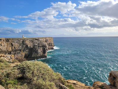 Lighthouse of the Town of Sagres in Sagres, Algarve — photo 7 of 10