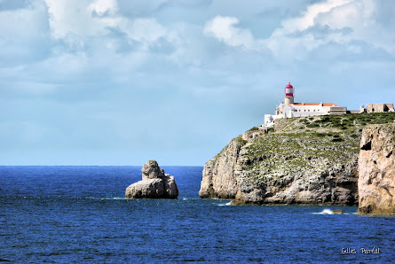 Lighthouse of the Town of Sagres in Sagres, Algarve — photo 8 of 10