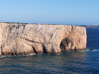 Lighthouse of the Town of Sagres in Sagres, Algarve — photo 9 of 10