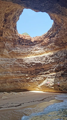 Benagil Cave in Lagoa, Algarve — photo 3 of 6