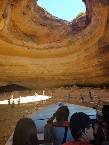 Benagil Cave in Lagoa, Algarve — photo 5 of 6