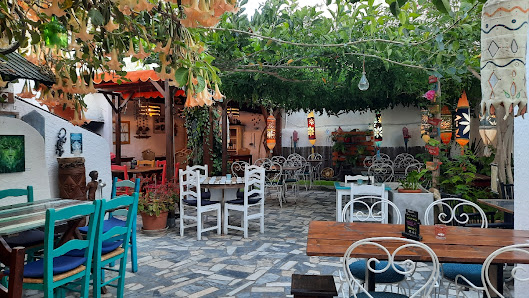 13 gastrobar in Alvor, Algarve — photo 2 of 11