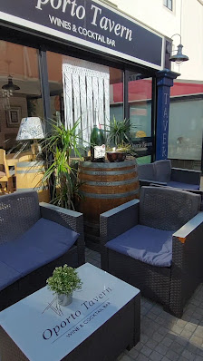 Oporto Tavern Wine & Cocktail Bar in Vilamoura, Algarve — photo 8 of 9
