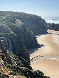 Praia da Foz dos Ouriços in Algarve, Centro — photo 2 of 9