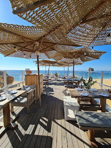 Rei das praias in Ferragudo, Algarve — photo 2 of 11