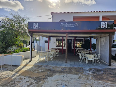 Smokehouse 125 in Boliqueime, Algarve — photo 2 of 10