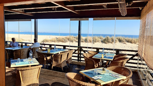 Linda The Beach Bar in Lagos, Algarve — photo 2 of 12