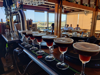 Linda The Beach Bar in Lagos, Algarve — photo 6 of 12