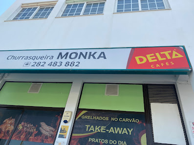 Restaurante A Monka in Praia da Rocha, Algarve — photo 2 of 8