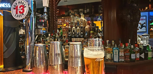 Melting Pot Pub - Classic Pub in Quinta do Lago in Almancil, Algarve — photo 5 of 7
