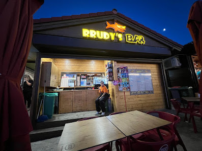 Rrudy's in Faro, Algarve — photo 2 of 11