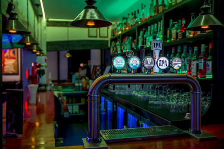 Sir Harry's Bar in Albufeira, Algarve — photo 6 of 8