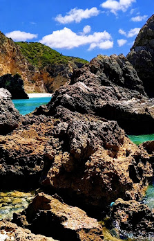 Praia do Ribeiro do Cavalo in Algarve, Centro — photo 3 of 5