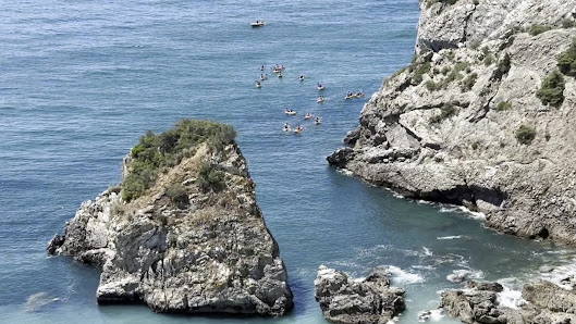 Praia do Ribeiro do Cavalo in Algarve, Centro — photo 4 of 5