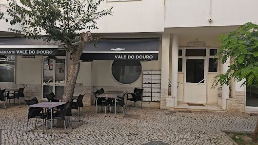Vale Do Douro in Monte Gordo, Algarve — photo 4 of 12