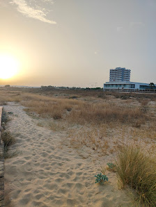 Praia da Torralta in Alvor, Algarve — photo 5 of 6