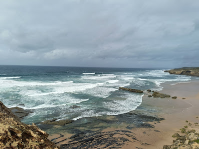 Praia Monte Clérigo in Aljezur, Algarve — photo 6 of 8
