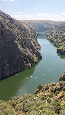 Castrilhouço Viewpoint in Guia, Norte — photo 4 of 11