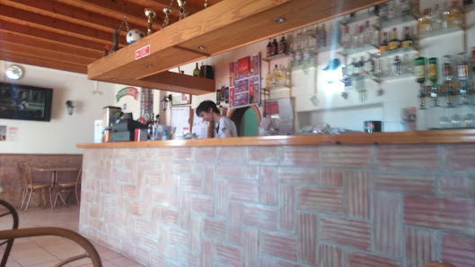Rosa's Bar in Carvoeiro, Algarve — photo 5 of 7