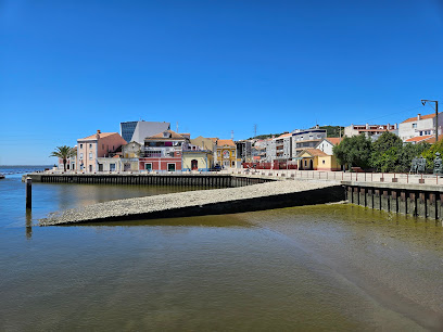 Cais de Vila Franca de Xira — Attraction in Vila, Centro, Portugal — photos, reviews and opening hours