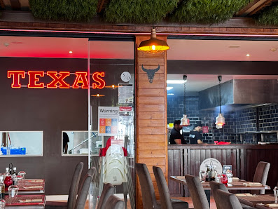 Texas Grill & Bar | Old Town, Albufeira in Albufeira, Algarve — photo 2 of 12