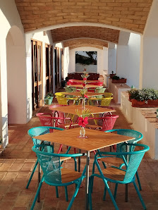 Swallows Pub and Grill in Porches, Algarve — photo 2 of 9