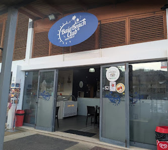 Baía Beach Club in Machico, Centro — photo 2 of 12