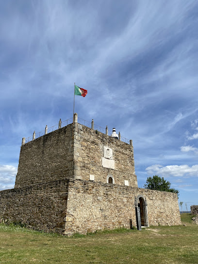 Castelo de Abrantes — Attraction in Abrantes, Centro, Portugal — photos, reviews and opening hours
