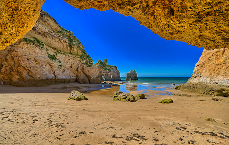 Praia do Ferta in Alvor, Algarve — photo 2 of 4