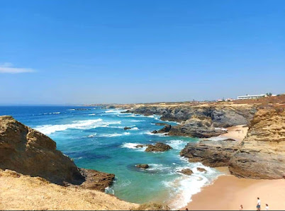 Praia da Baía de Porto Covo in Setúbal, Centro — photo 2 of 10