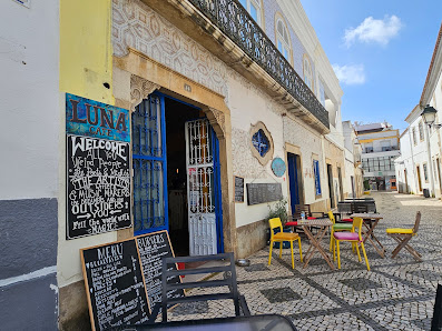 Luna Art Café Olhão in Olhão, Algarve — photo 2 of 9