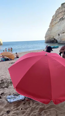 Praia do Carvalho in Carvoeiro, Algarve — photo 3 of 6