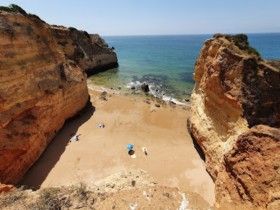 Praia do Submarino in Alvor, Algarve — photo 2 of 6