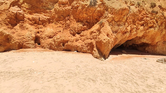 Praia do Submarino in Alvor, Algarve — photo 5 of 6