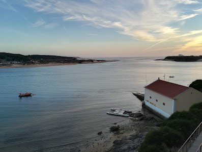 Praia da Franquia in Vila, Centro — photo 8 of 10