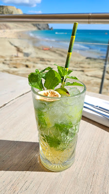 ZaZu Beach Club in Luz, Algarve — photo 10 of 12