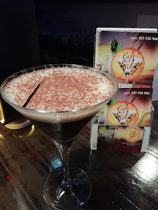 Cafe Del Sol Snack/Cocktail Bar in Albufeira, Algarve — photo 7 of 10
