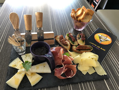 Cafe Del Sol Snack/Cocktail Bar in Albufeira, Algarve — photo 9 of 10
