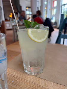 Bar restaurante Three Little Birds in Sagres, Algarve — photo 9 of 12