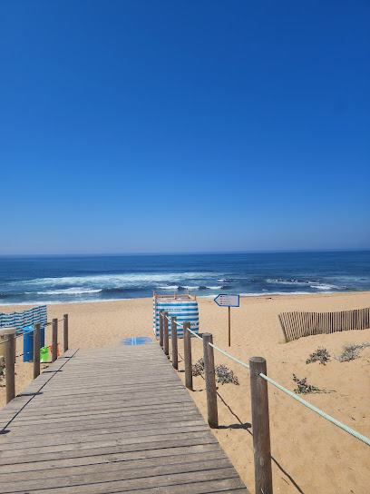 Praia das Pedras Brancas — Attraction in Algarve, Norte, Portugal — photos, reviews and opening hours
