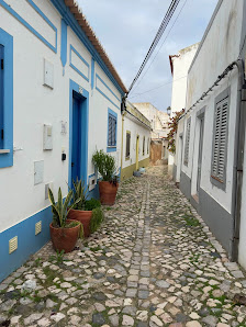 Ferragudo Town Centre in Ferragudo, Algarve — photo 4 of 5