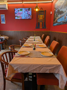 Himalayan Pink Salt Restaurant in Alvor, Algarve — photo 3 of 9