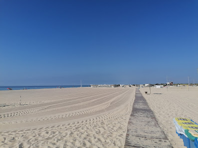 Praia da Terra Estreita in Santa Luzia, Algarve — photo 2 of 3