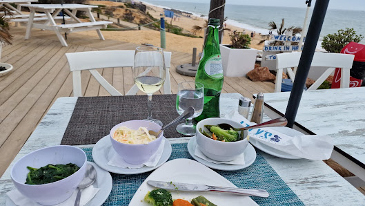 Izzy's Beach Restaurant in Almancil, Algarve — photo 6 of 12