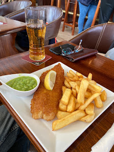 Waterdog Bar in Armação de Pêra, Algarve — photo 7 of 8