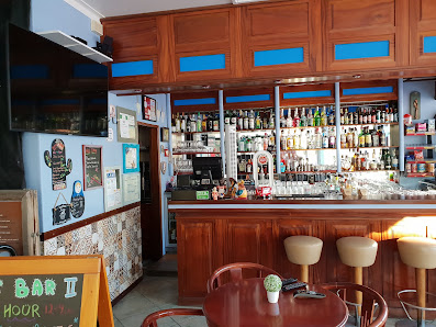 Cactos II Bar in Alvor, Algarve — photo 2 of 7