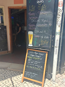 Pub The Black Stove in Alvor, Algarve — photo 3 of 8