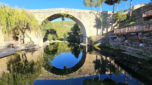 Praia Fluvial de Mondim da Beira in Algarve, Norte — photo 2 of 4