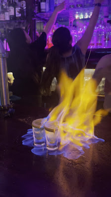 Three Monkeys Bar in Lagos, Algarve — photo 4 of 8