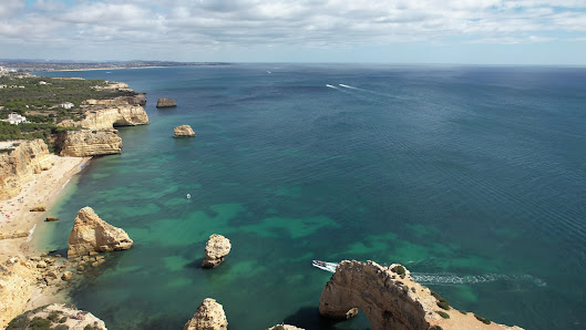 Benagil in Lagoa, Algarve — photo 3 of 5